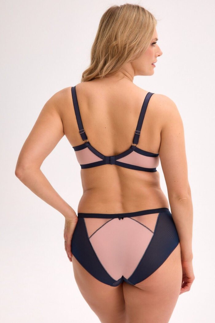 Semi-soft model 215937 Gaia - imagine 3
